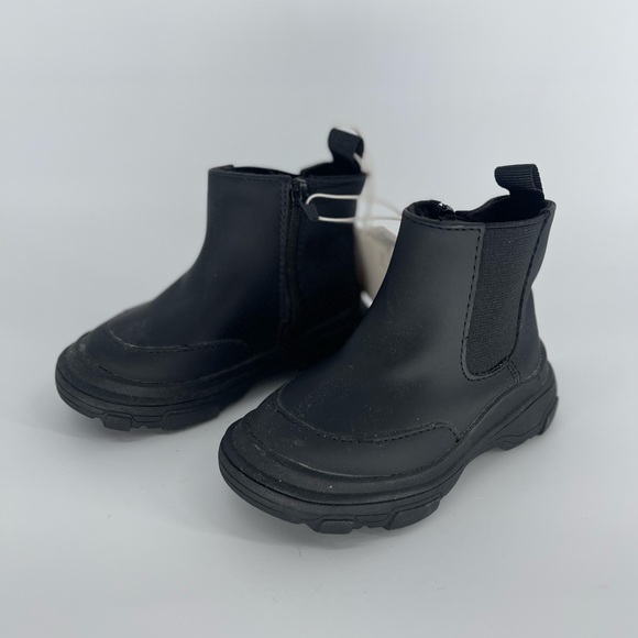 Zara Baby Black Rubberized Pull-On Boots Size 2 - Picture 1 of 6